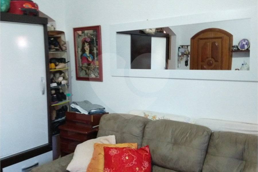 Sobrado à venda com 3 quartos em Jardim Regina, São Paulo, SP