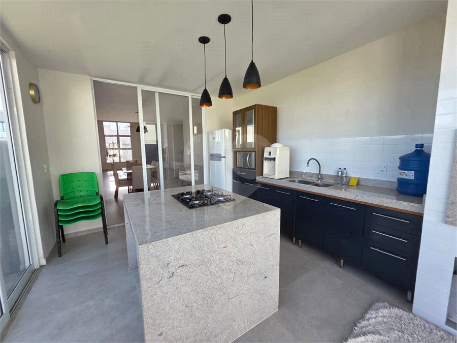 Casa em condomínio à venda com 3 quartos, sendo 1 suíte,  em Ogiva, Cabo Frio, RJ
