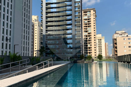 Loja à venda ou para alugar com 1 quarto em Vila Gomes Cardim, São Paulo, SP