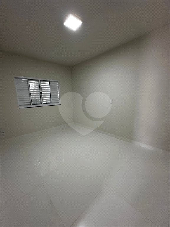 Casa à venda com 3 quartos, sendo 1 suíte,  em Flanboyant Residencial Park, Ponta Porã, MS