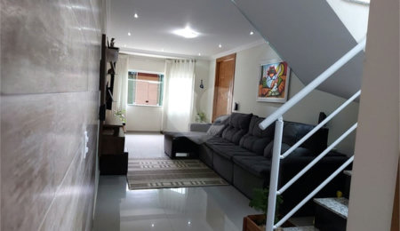 Sobrado à venda com 3 quartos, sendo 1 suíte,  em Vila Laís, São Paulo, SP