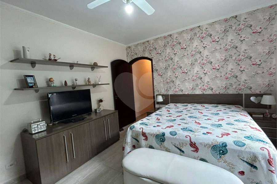 Sobrado à venda com 3 quartos, sendo 1 suíte, em Tremembé, São Paulo, SP