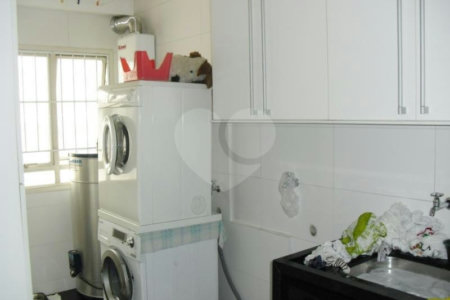 Cobertura à venda com 4 quartos, sendo 3 suítes, em Campo Belo, São Paulo, SP