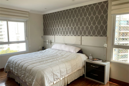 Apartamento à venda com 4 quartos, sendo 3 suítes, em Vila Andrade, São Paulo, SP
