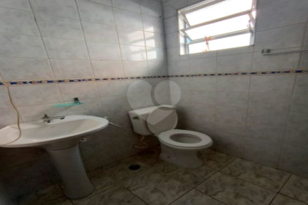 Casa à venda com 3 quartos, sendo 1 suíte,  em Vila Brasílio Machado, São Paulo, SP