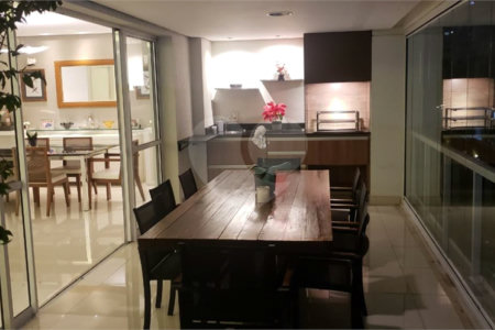 Apartamento à venda com 3 suítes em Rio Pequeno, São Paulo, SP