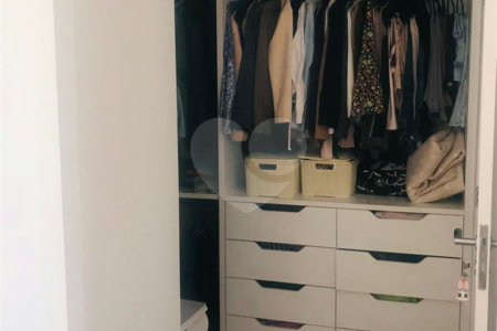 Casa à venda com 3 quartos, sendo 1 suíte, no condomínio Residencial Patrimônio do Carmo, São Roque - SP