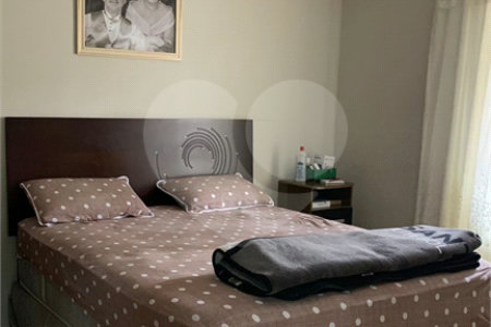 Casa Térrea à venda com 3 quartos no Centro, Poá, SP