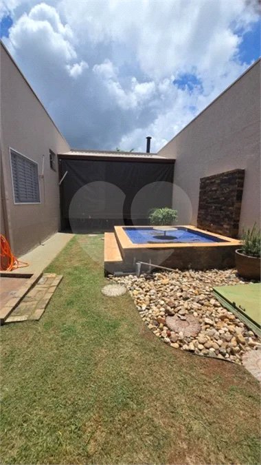 Casa em condomínio Alvorada em Araraquara com 3 dormitórios e piscina