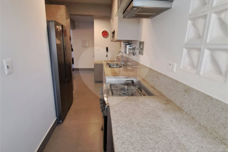 Apartamento à venda com 3 quartos, sendo 1 suíte, em Vila Uberabinha, São Paulo, SP