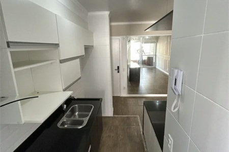Apartamento à venda com 3 quartos, sendo 1 suíte,  em Jardim Umarizal, São Paulo, SP