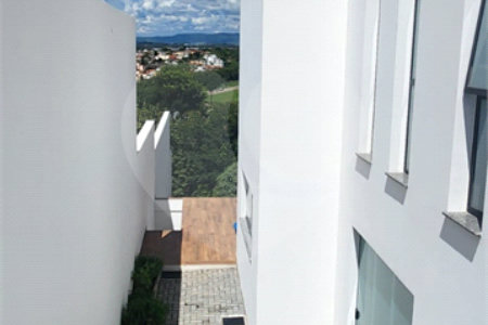 Casa à venda ou para alugar com 4 suítes no condomínio Residencial Delle Stelle, Louveira - SP