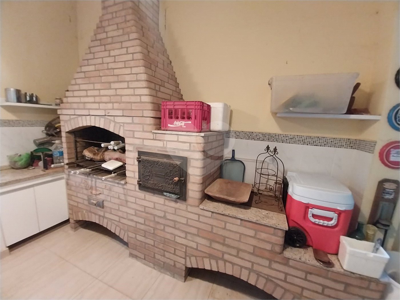 Chácara à venda ou para alugar com 3 quartos, sendo 1 suíte, em Chácaras Polozzi, Louveira, SP