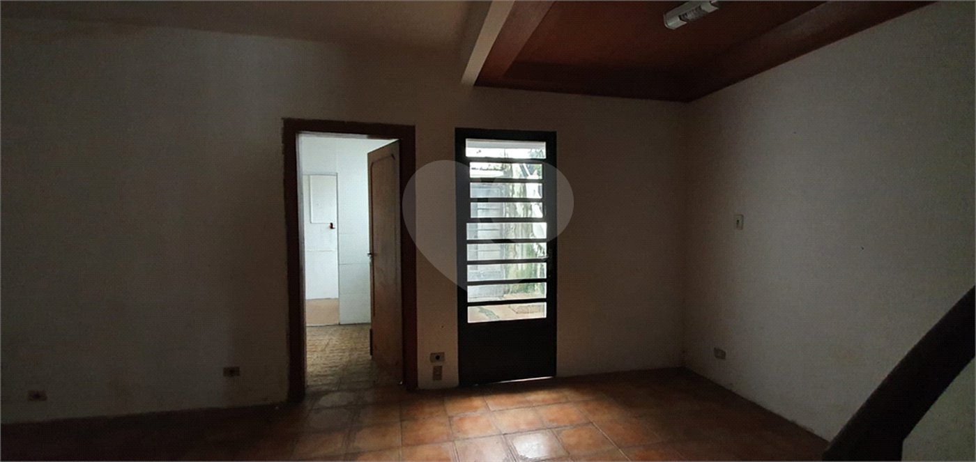 Sobrado à venda com 3 quartos em Várzea da Barra Funda, São Paulo, SP