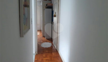 Sobrado à venda com 3 quartos, sendo 1 suíte,  em Tremembé, São Paulo, SP