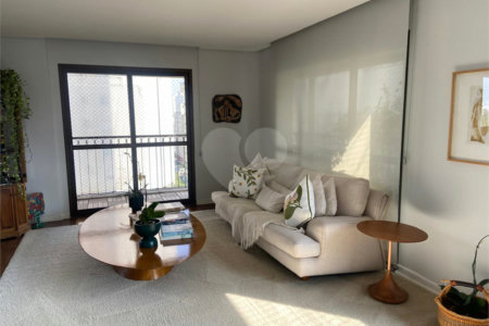 Apartamento à venda com 4 quartos, sendo 2 suítes, em Vila Andrade, São Paulo, SP
