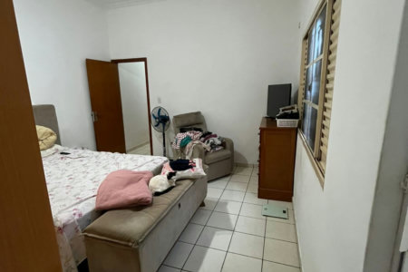 Casa à venda com 3 quartos, sendo 1 suíte,  em Jardim Primaveril, Três Lagoas, MS