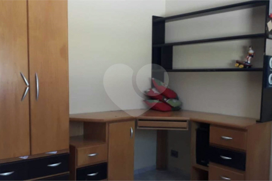 Casa à venda com 4 quartos, sendo 2 suítes, no condomínio Gleba II, Mairiporã - SP