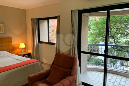 Flat à venda com 2 suítes em Jardim Europa, São Paulo, SP