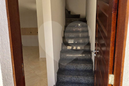 Sobrado à venda com 2 quartos em Parque Guaianazes, São Paulo, SP