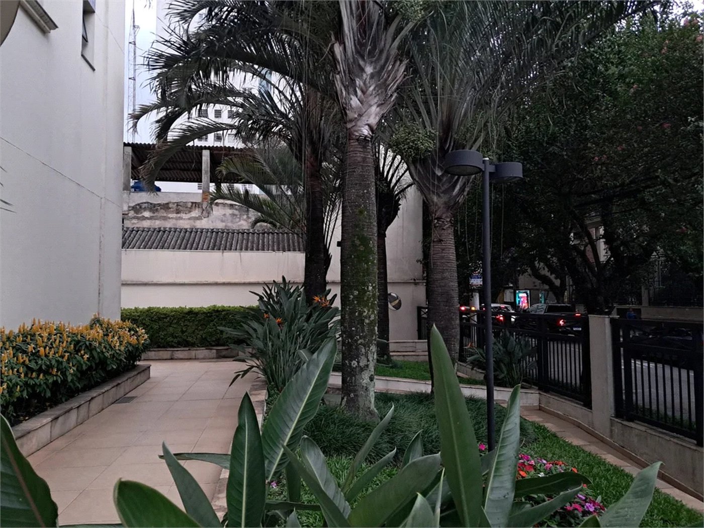 Apartamento à venda com 3 suítes em Vila Romana, São Paulo, SP