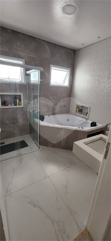 Casa à venda com 4 suítes no condomínio Aruã Brisas Ii, Mogi das Cruzes - SP
