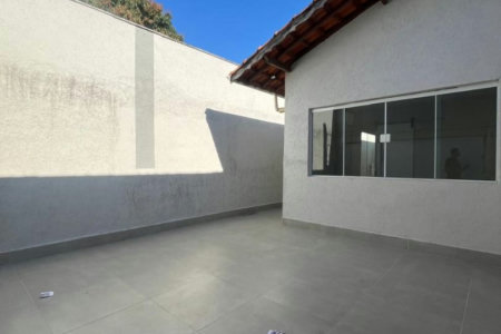 Casa com 2 dormitórios à venda, 81 m² por R$ 540.000,00 - Mirim - Praia Grande/SP