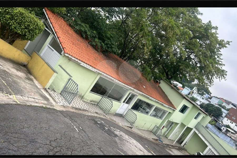 Casa à venda com 3 quartos no condomínio Vila Cantareira, São Paulo - SP