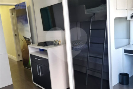 Apartamento à venda com 3 suítes em Vila Suzana, São Paulo, SP