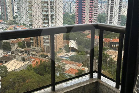 Apartamento à venda com 3 quartos, sendo 1 suíte, em Jardim Anália Franco, São Paulo, SP