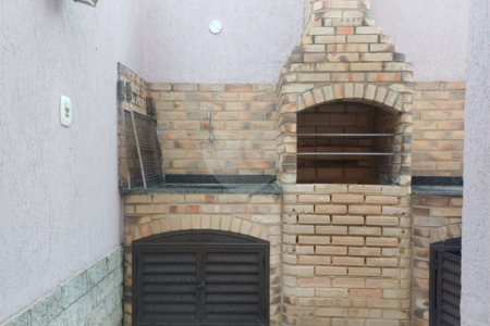Casa à venda com 3 quartos, sendo 2 suítes, no condomínio Village da Posse, Rio de Janeiro - RJ