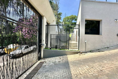 Casa à venda com 2 suítes no condomínio Gran Loft, Cotia - SP