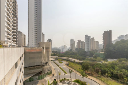 Apartamento à venda com 3 quartos, sendo 1 suíte,  em Jardim Caboré, São Paulo, SP