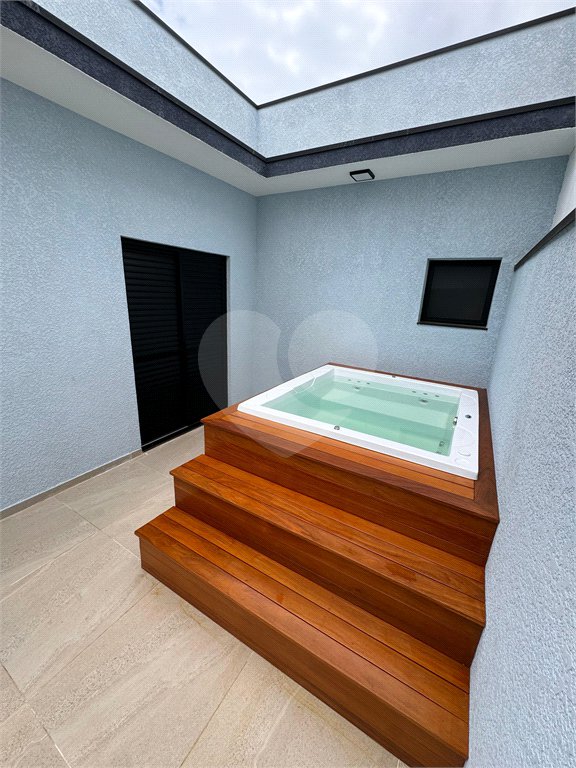 Casa à venda com 3 quartos, sendo 1 suíte, no condomínio Residencial Villagio Wanel, Sorocaba - SP