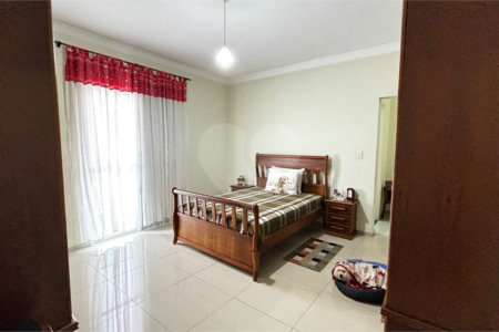 Sobrado à venda com 3 suítes em Vila Mazzei, São Paulo, SP