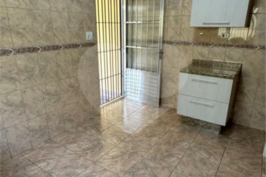 Sobrado à venda com 2 quartos, sendo 1 suíte, em Vila Prudente, São Paulo, SP
