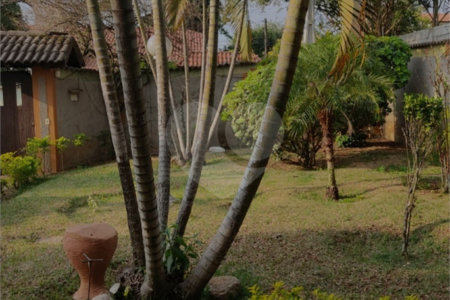 Sobrado à venda com 3 quartos, sendo 1 suíte, em Esplanada do Carmo, Jarinu, SP