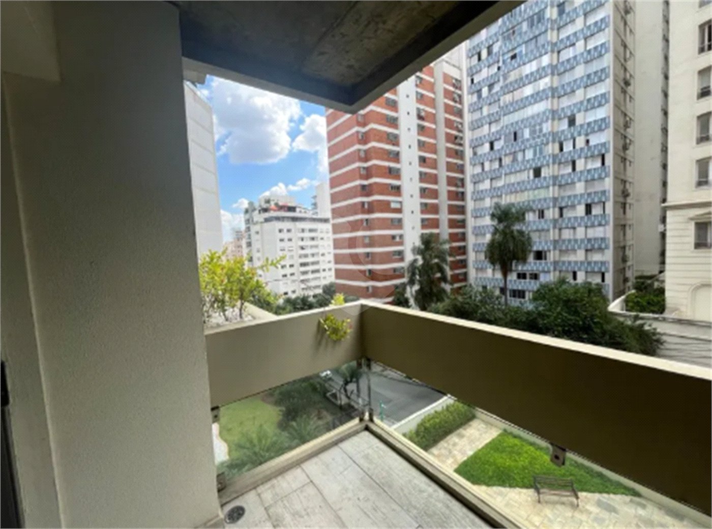 Apartamento à venda com 2 quartos, sendo 1 suíte, em Cerqueira César, São Paulo, SP
