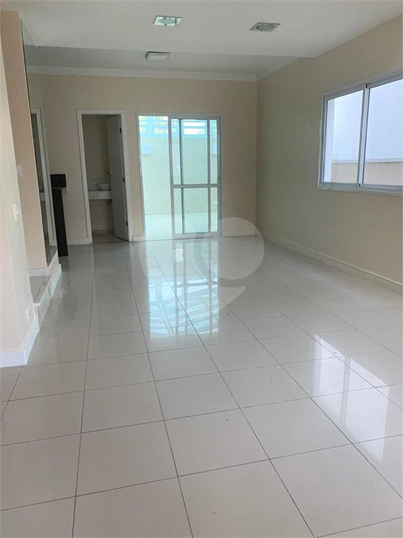Casa à venda com 3 quartos, sendo 1 suíte,  no condomínio Vivaldi Residencial, Mogi das Cruzes - SP