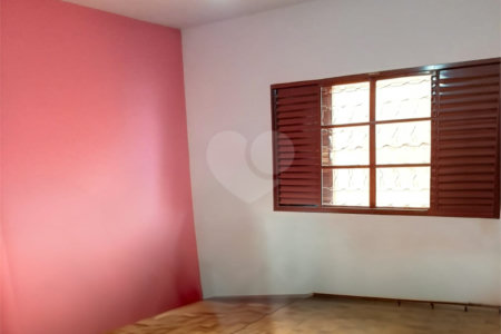 Casa à venda com 4 quartos, sendo 1 suíte, em Jardim do Estádio, Itu, SP
