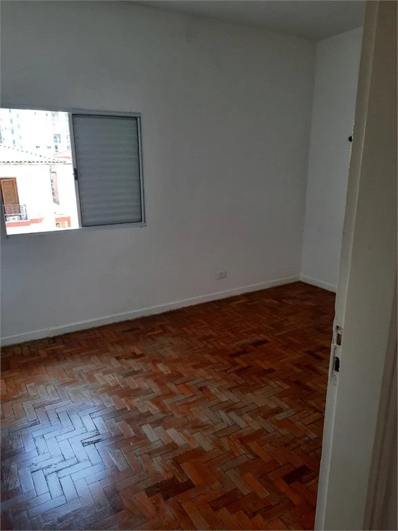 Sobrado à venda com 3 quartos em Vila Universitária, São Paulo, SP