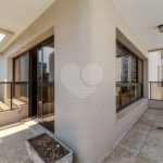 Apartamento à venda com 3 suítes em Moema, São Paulo, SP