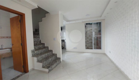 Casa à venda com 2 suítes no condomínio Residencial Pitangueiras, São Paulo - SP