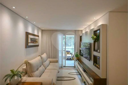 Apartamento à venda com 3 quartos, sendo 1 suíte,  em Vila Andrade, São Paulo, SP