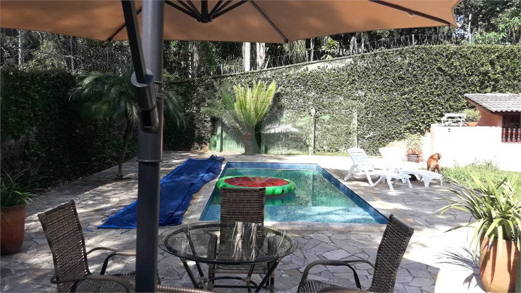 Casa à venda com 4 suítes em Roseira, Mairiporã, SP