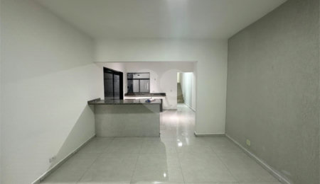 Casa Térrea à venda com 3 quartos, sendo 1 suíte, em Vila Suissa, Mogi das Cruzes, SP