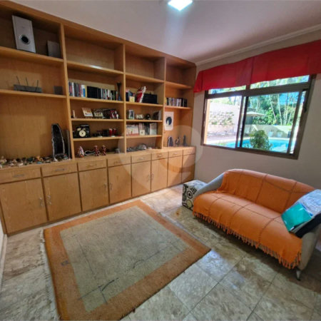 Casa à venda com 4 suítes no condomínio Villa Viana II, Cotia - SP