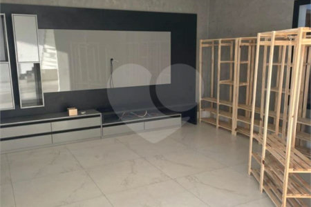 Casa à venda com 4 quartos, sendo 2 suítes,  no condomínio Residencial Castanheira, Sorocaba - SP