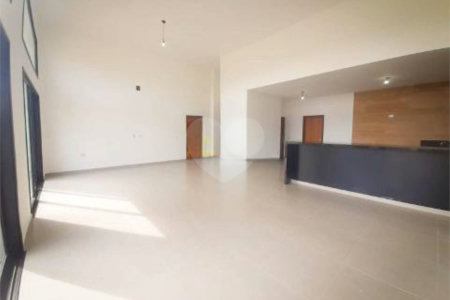 Casa à venda com 3 suítes no condomínio Residencial Jardim Primavera Louveira, Louveira - SP