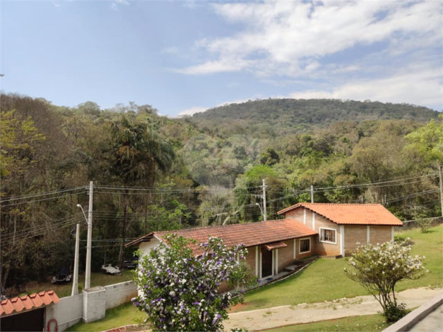 Chácara à venda com 3 quartos em Serra da Cantareira, Mairiporã, SP